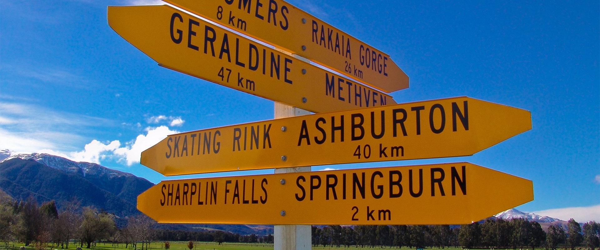 geraldine road sign