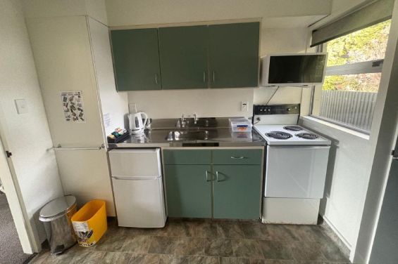 Studio - kitchen